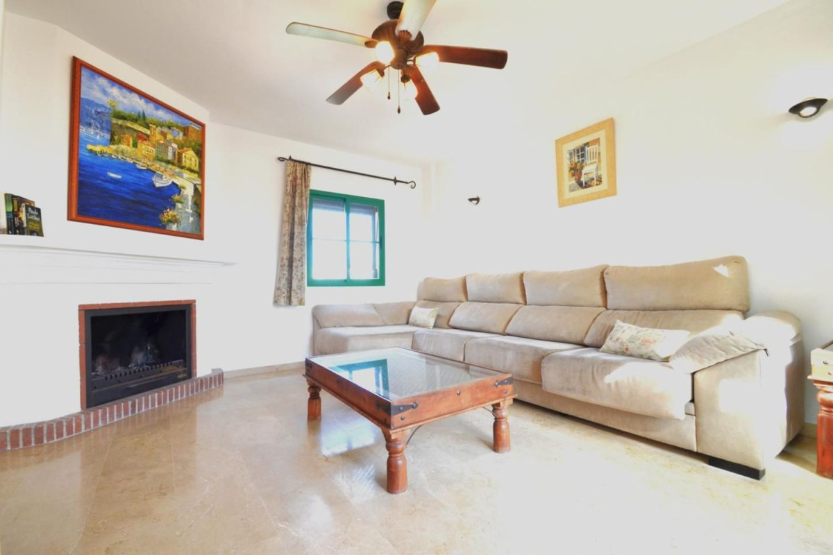 Penthouse sale in  Urbanizacion Diamante, Casares photo 3