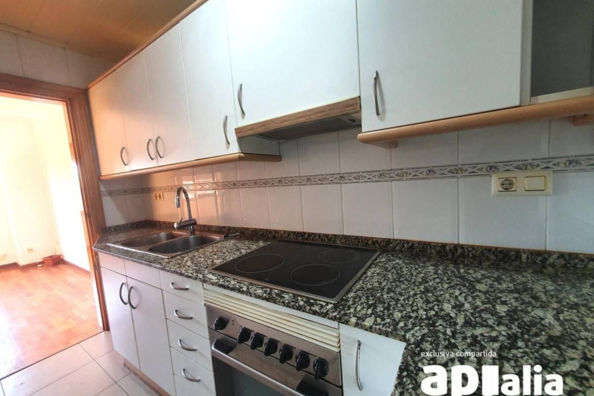 Sale of ground in Calle de Ferrer i Vidal, Sabadell
 photo 4