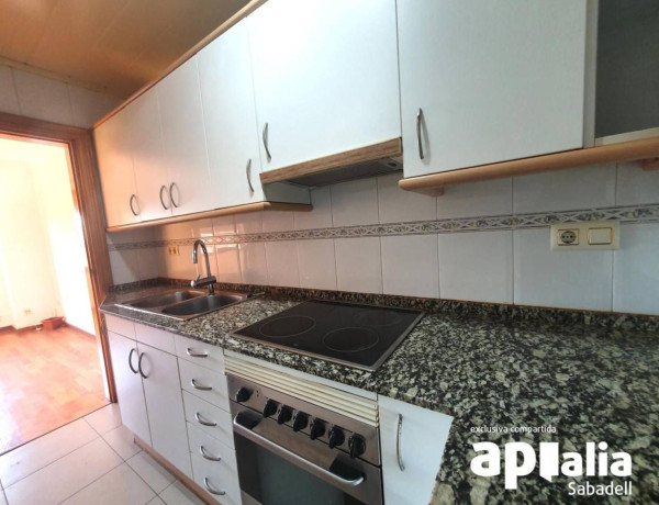 Продажа первого этажа в  Calle de Ferrer i Vidal, Sabadell photo 4