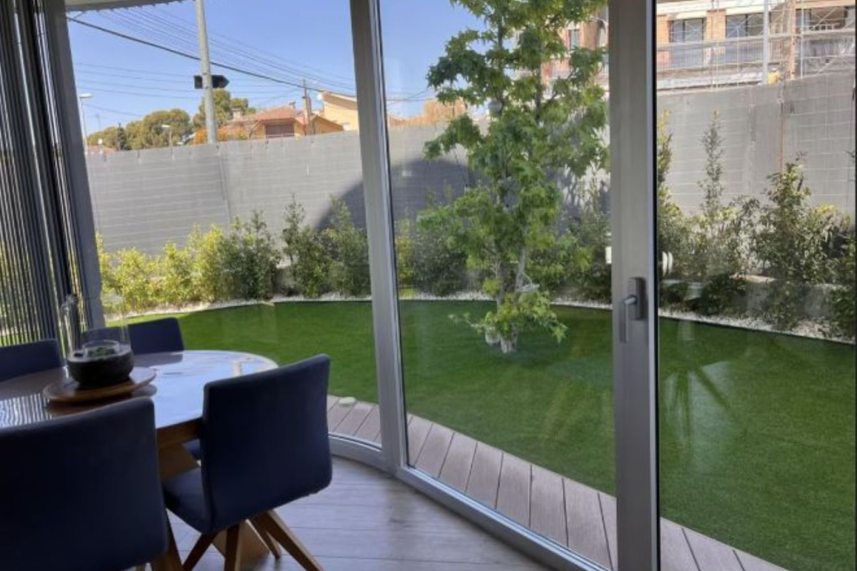 Venta de duplex en Av Badalona, Alella photo 4