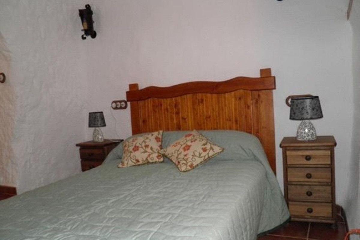Propiedades en venta y alquiler en España photo 4