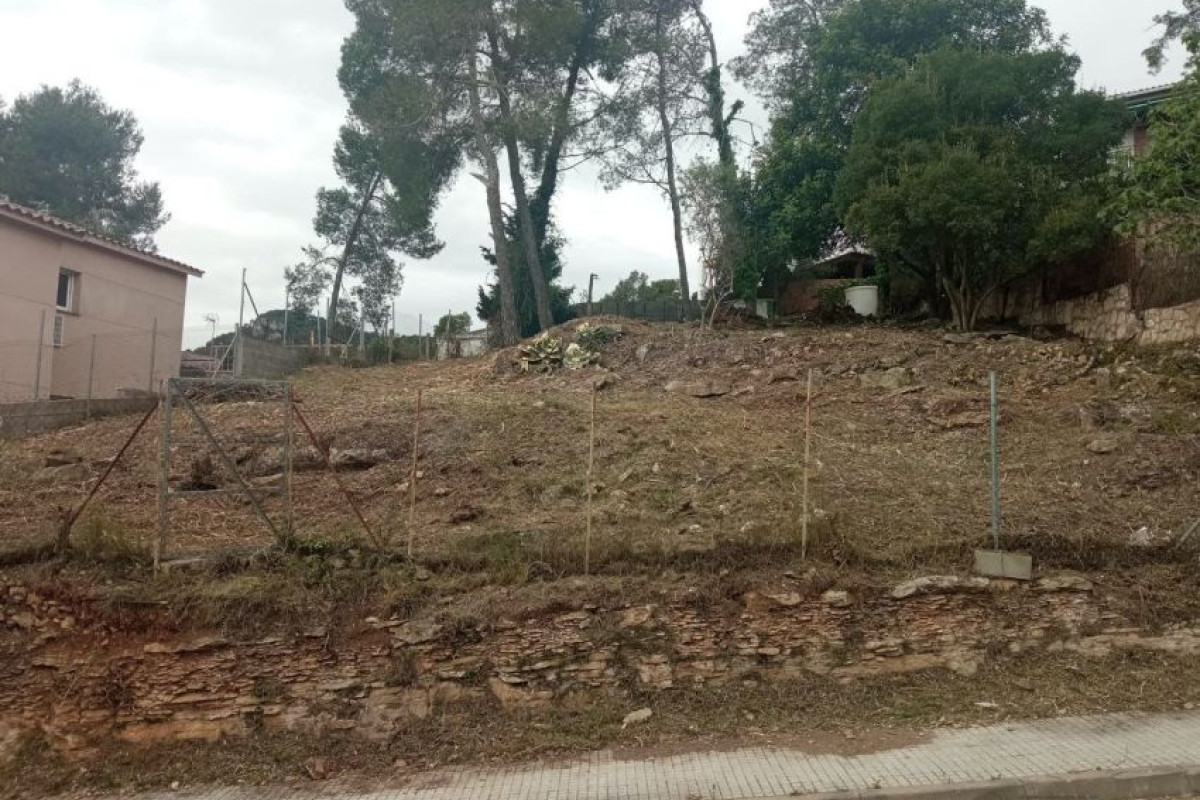 Terreno en venta en Corbera de Llobregat, Barcelona photo 1