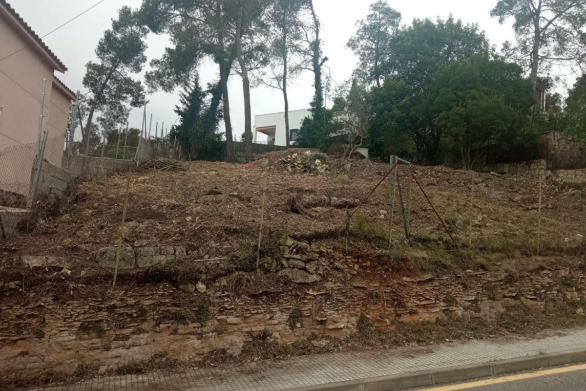 Terreno en venta en Corbera de Llobregat, Barcelona photo 5