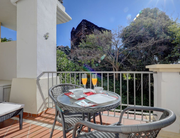 Продажа квартиры в Residencial Acosta Los Flamingos, 4 B, Benahavís thumbnail 2