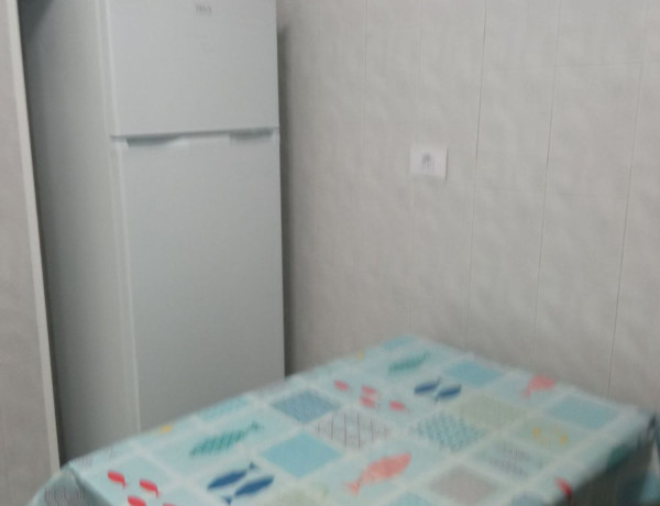 Piso en alquiler en Calle do Conde de Torrecedeira, 11 , Vigo thumbnail 1