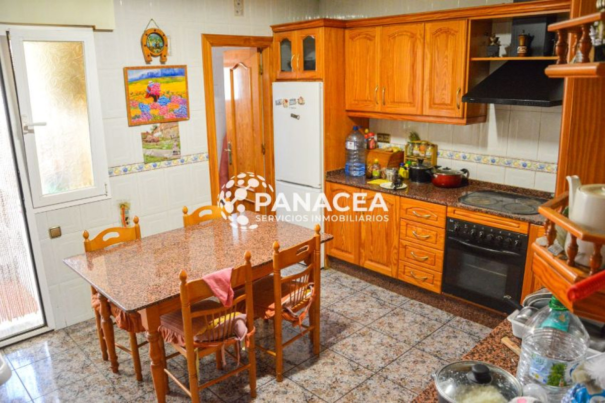 Venta de chalet adosado en , Pulpi photo 1