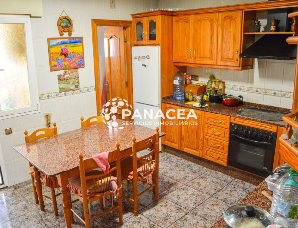 Chalet adosado en venta en , Pulpi thumbnail 1