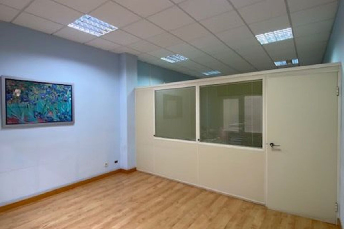 Venta de oficina en  Doctor Verneau, 3 , Las Palmas de Gran Canaria photo 3