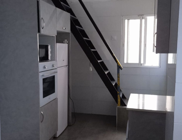 Piso en venta en Calle Tirso de Molina, Gandia photo 1