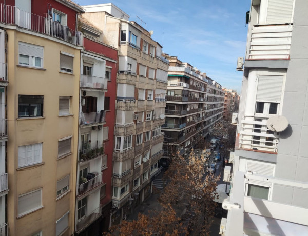 Piso en venta en  Calle Pedro Antonio de Alarcón, 26, Granada photo 3