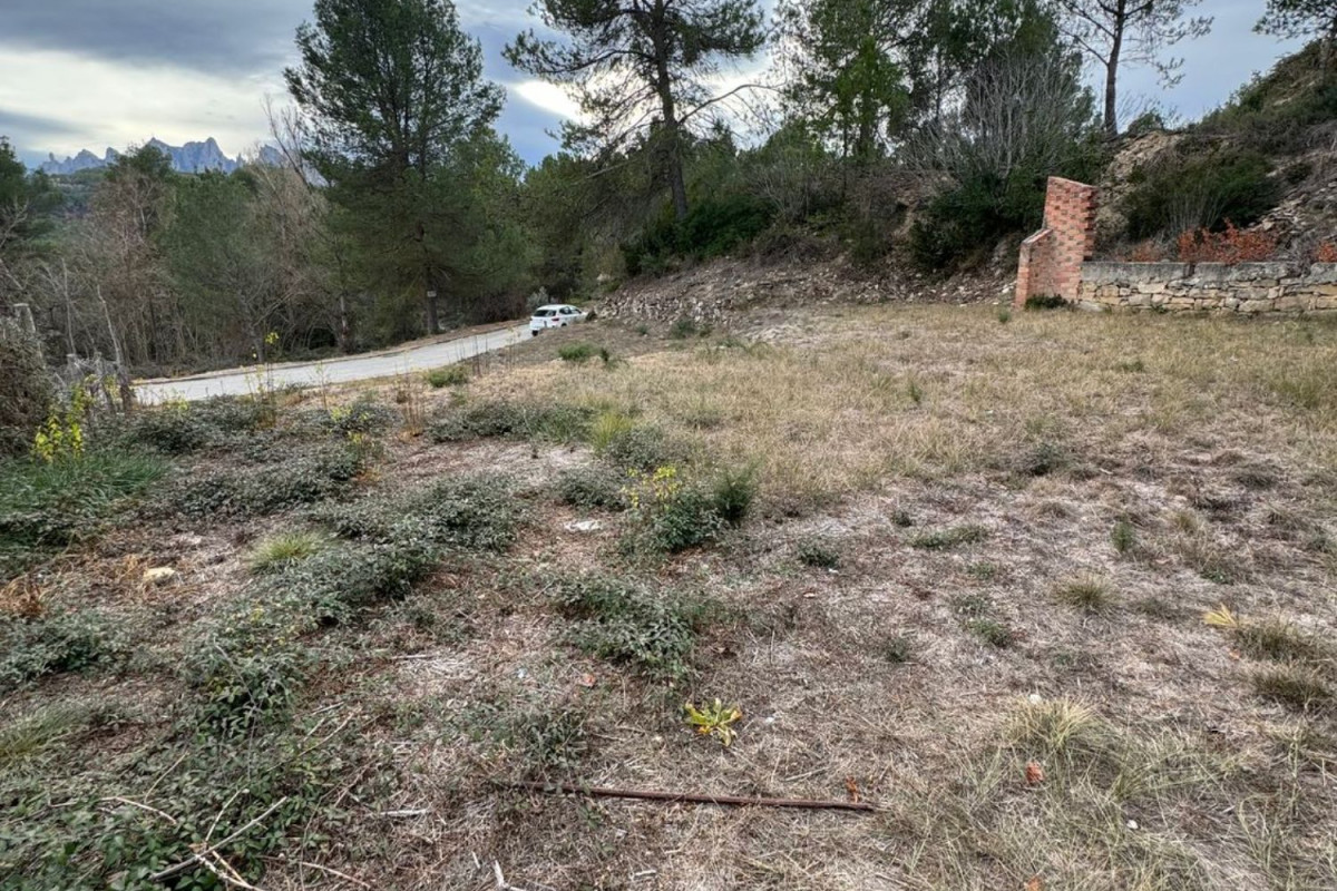 Terreno en venta en Castellgalí, Barcelona photo 4