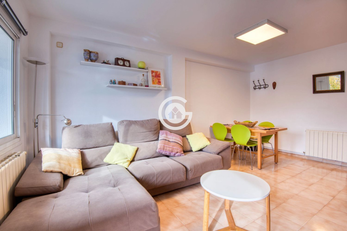 Продажа таунхауса в  Calle Picasso , Палафруджель photo 4