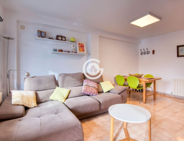 Chalet adosado en venta en  Calle Picasso , Palafrugell photo 4