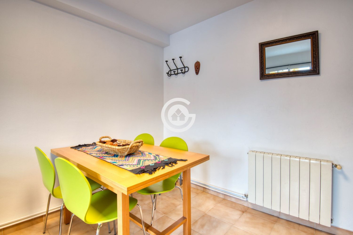 Продажа таунхауса в  Calle Picasso , Палафруджель photo 5