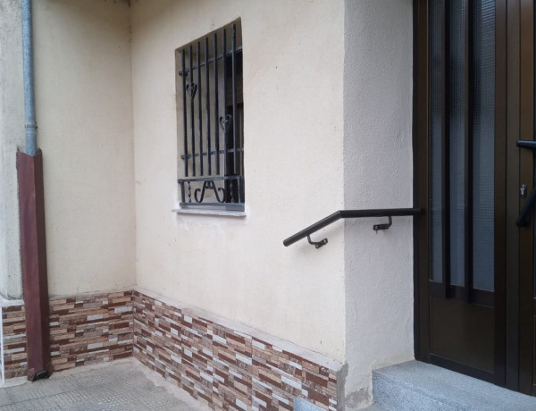 Продажа первого этажа в , Guijuelo photo 2