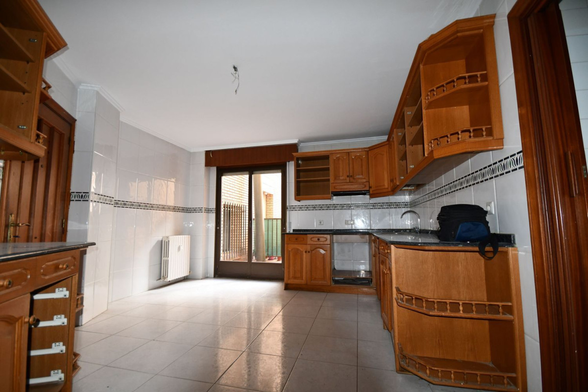 Sale of apartment in Calle San Antón, Logroño
photo 1