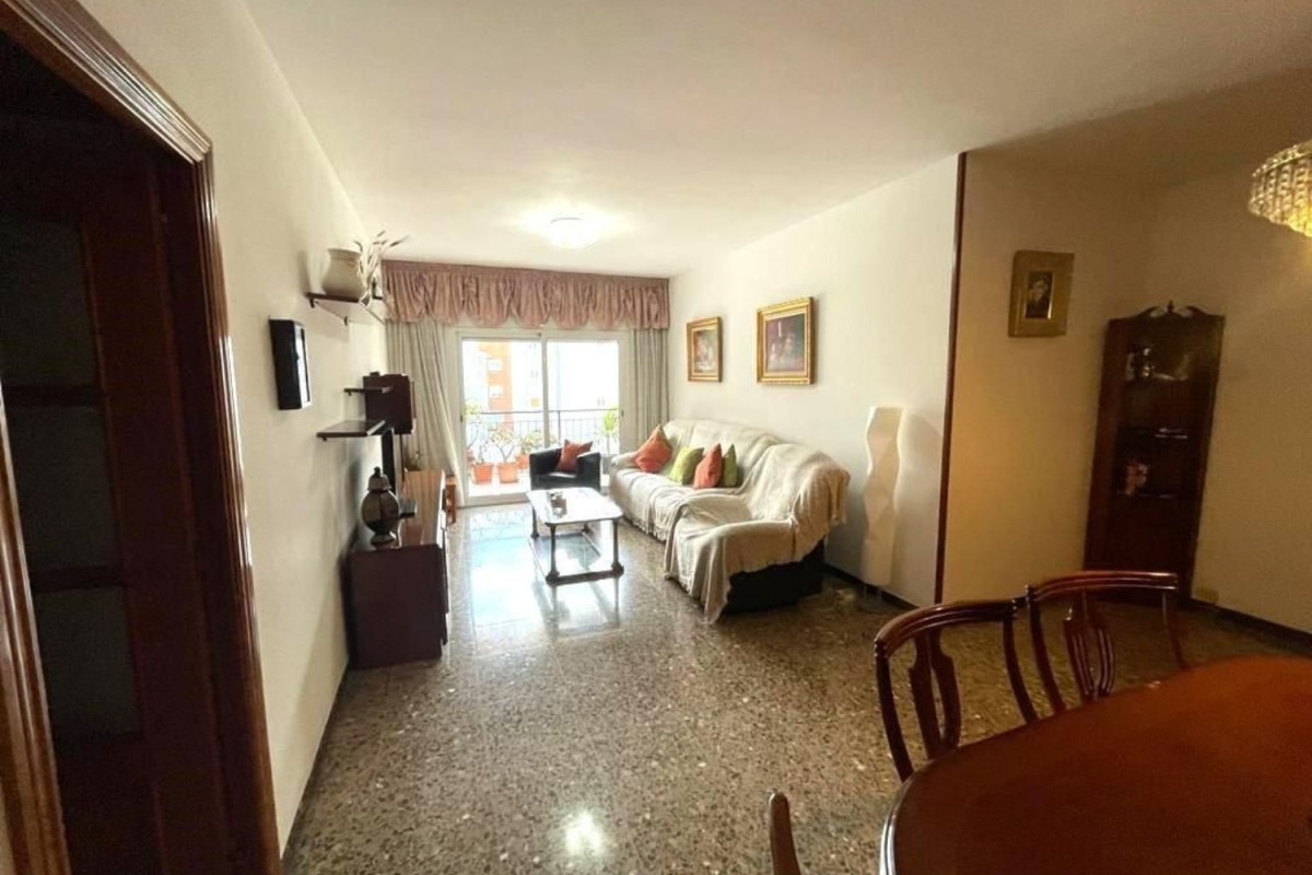 Venta de piso en Avenida SEVERO OCHOA, Hospitalet de Llobregat
 photo 3