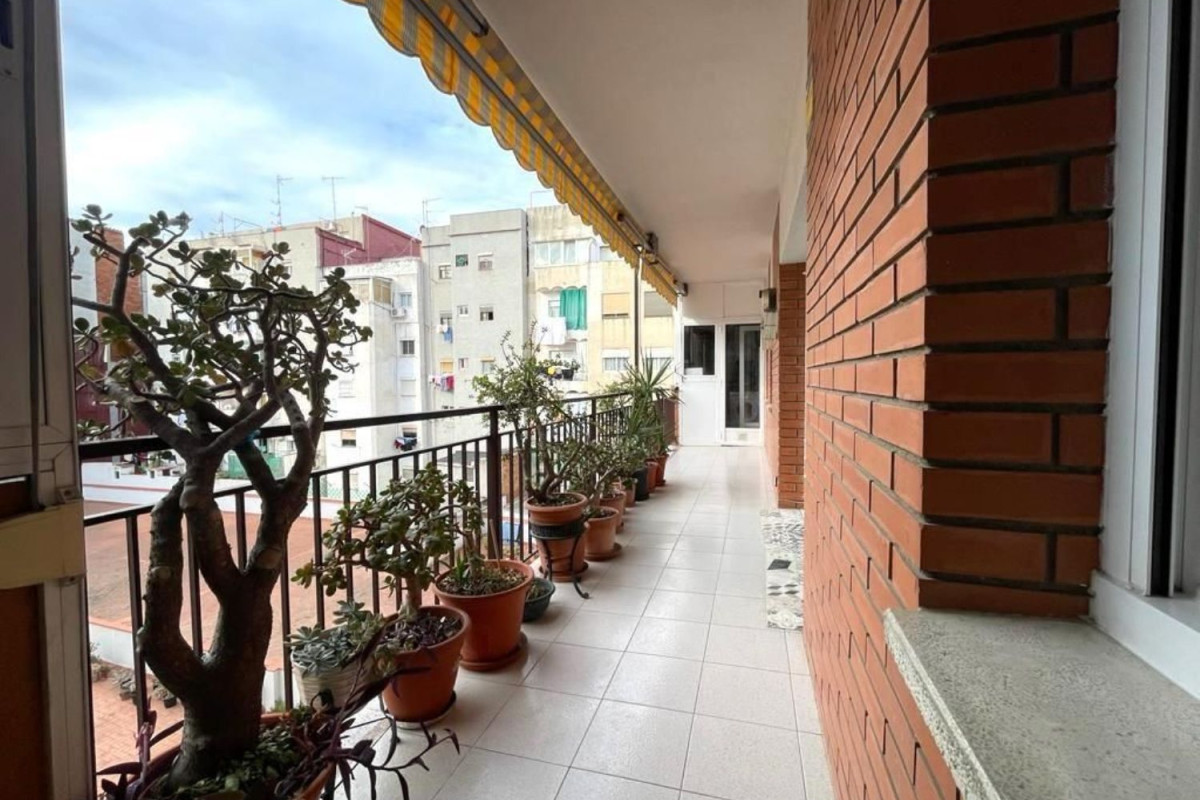 Venta de piso en Avenida SEVERO OCHOA, Hospitalet de Llobregat
 photo 5
