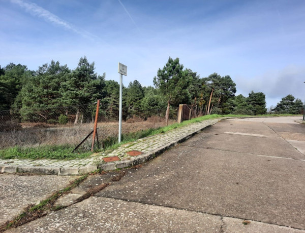 Terreno en venta en calle Club Deportivo Numancia, 3 D photo 2