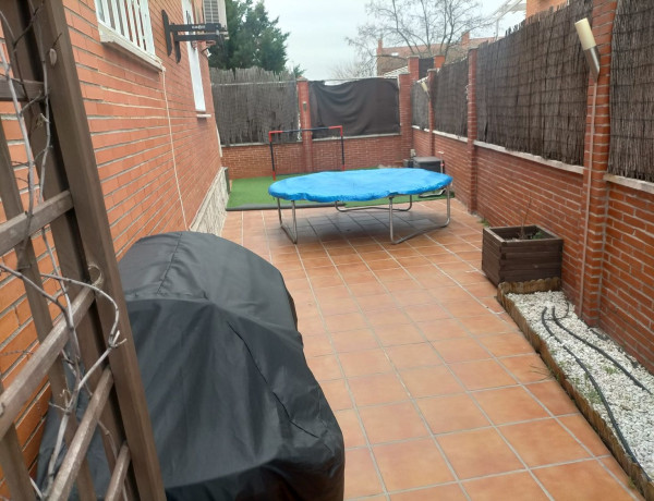 Semi-detached house for sale in Las Castañeras - Bulevar , Arroyomolinos thumbnail 2