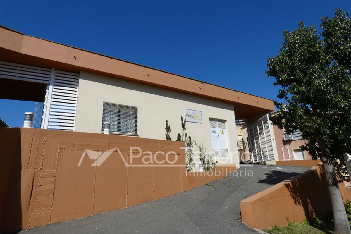 Venta de chalet adosado en Avenida de las Cumbres, 31 , Islantilla photo 3
