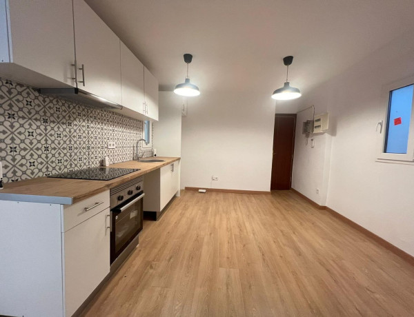 Estudio en venta en , Hospitalet de Llobregat photo 1