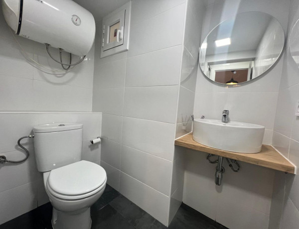 Estudio en venta en , Hospitalet de Llobregat photo 4