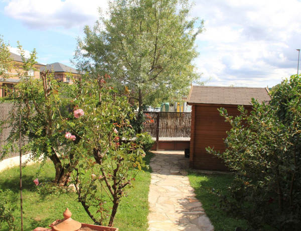 Semi-detached house for sale in Calle de las Erillas, 27 , Moralzarzal thumbnail 2