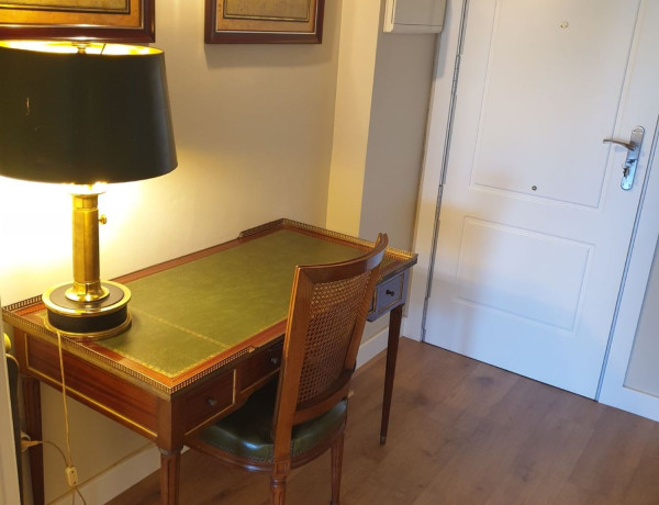 Piso en venta en Calle Pau Casals, 1, Castelldefels thumbnail 1