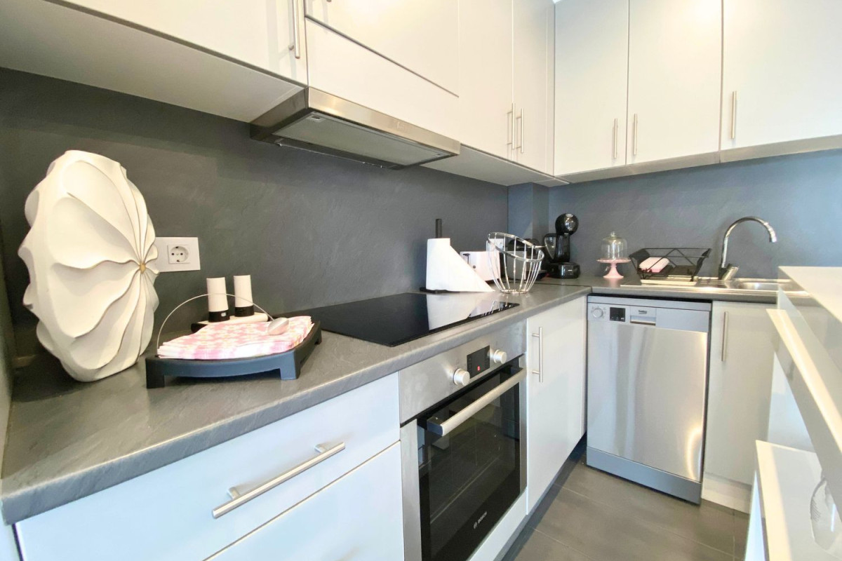 Продажа квартиры на Calle Alberes Comercial, Эмпуриабрава
photo 5