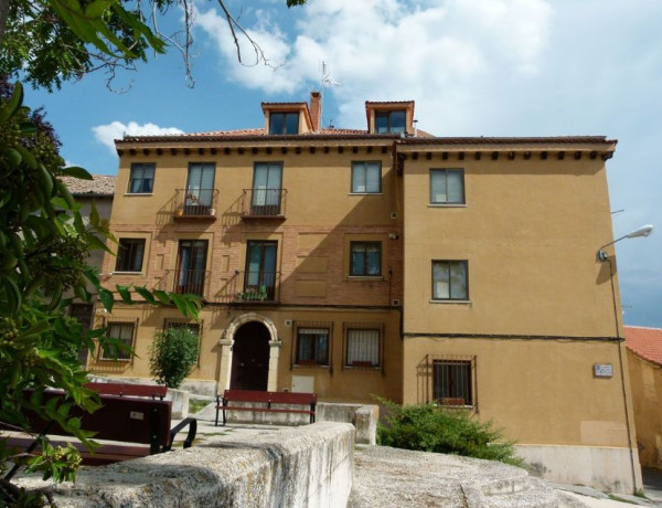 Apartment for sale in  Peñuelas, Segovia photo 1