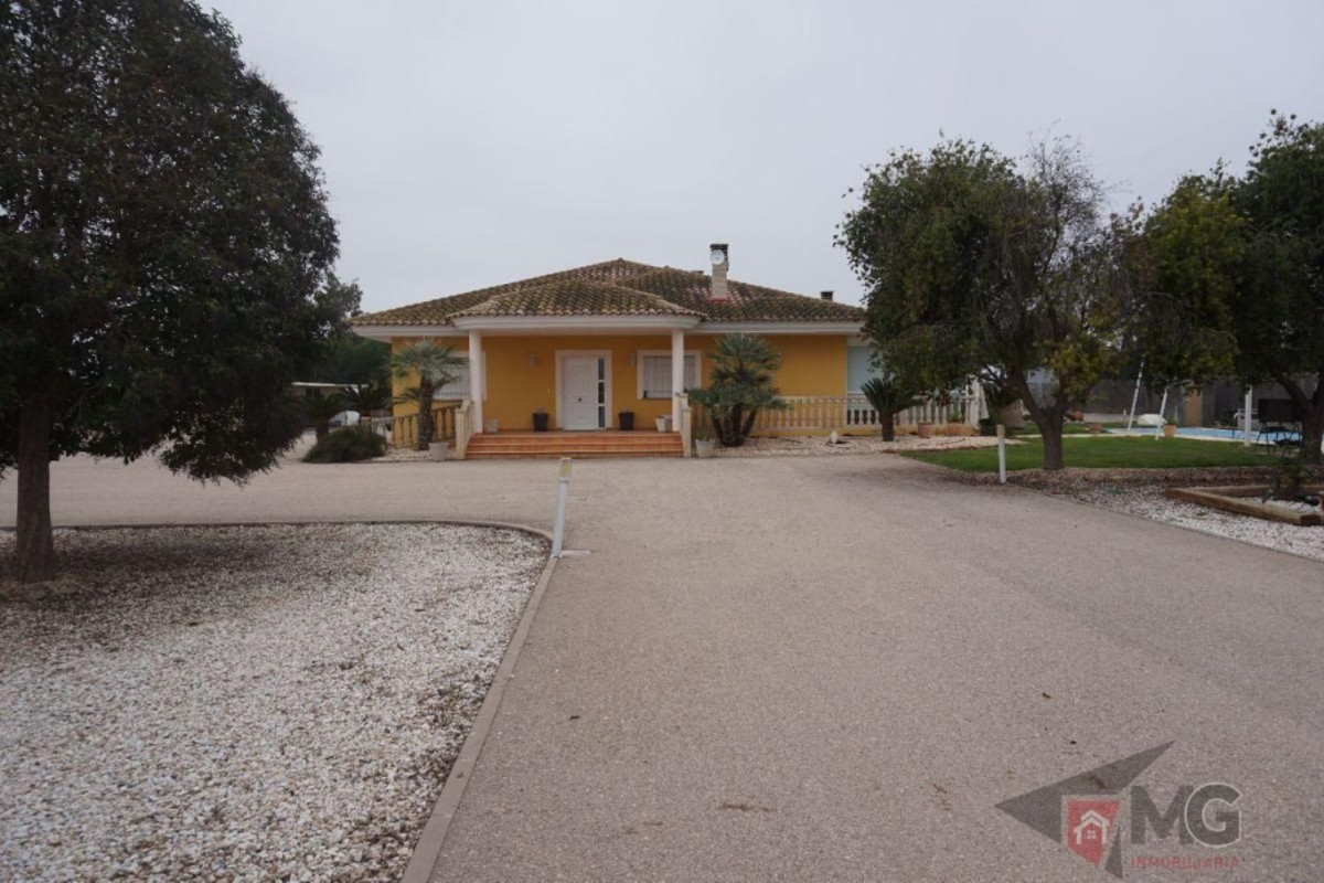 Sale of independent chalet in La Hoya-Almendricos-Purias, Lorca
photo 1