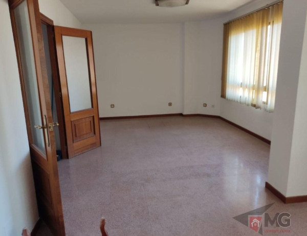 Bajo en venta en  Zona Centro-Corredera , Lorca photo 3