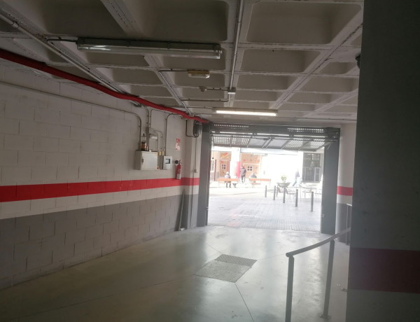 Продается гараж по адресу  Avenida de Catalunya, 48 -52 , Santa Coloma de Gramenet photo 4