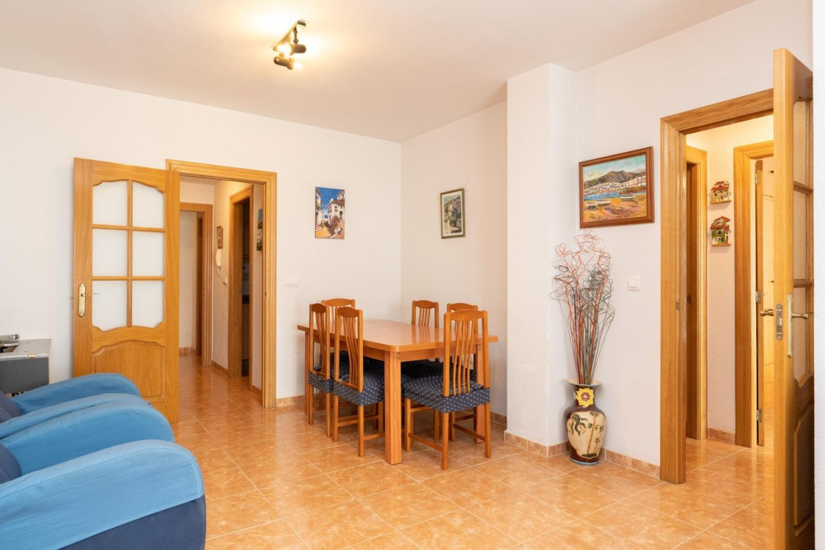 Продажа квартиры на Calle Carlos Cano, Салобреña
photo 4
