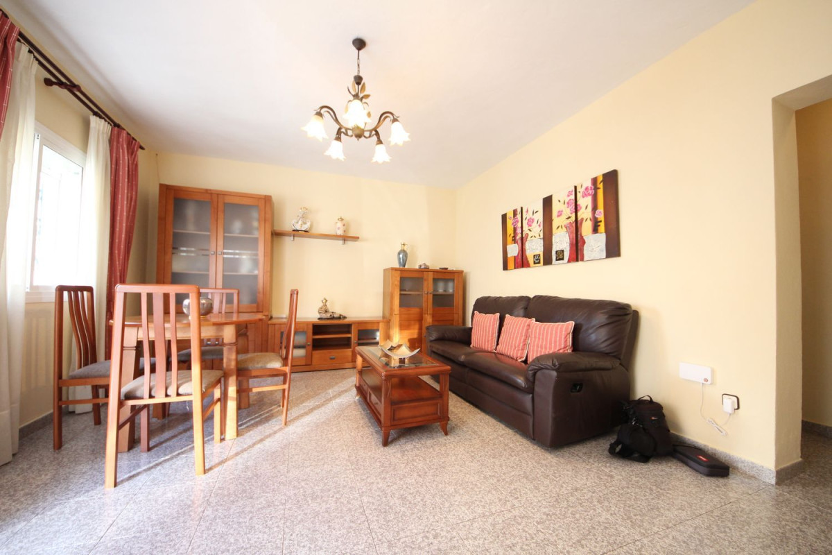 Продажа квартиры на Avenida de los Pacos, Фуэнхирола
 photo 3