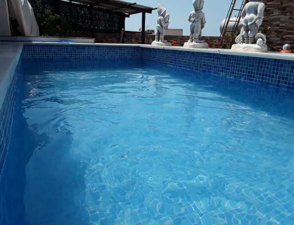 Edificio residencial en venta en Velarde photo 1