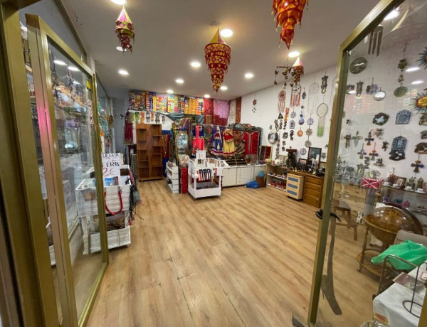 Local en venta en Urb. 7, Casco Antiguo photo 1