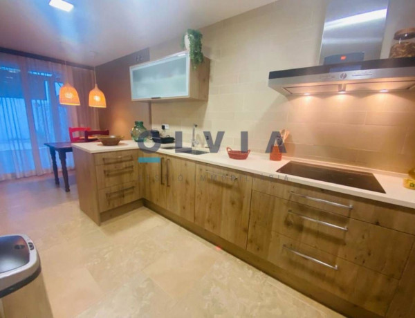 Semi-detached house for sale in  Centre , Castellar del Vallès photo 1