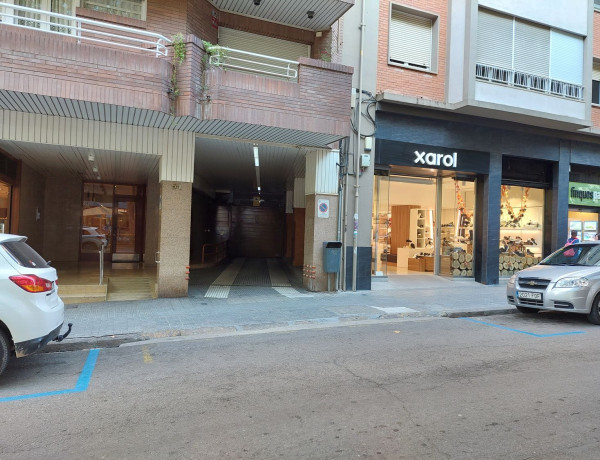 Garaje en venta en  Paseo Pere III, 51 , Manresa photo 2