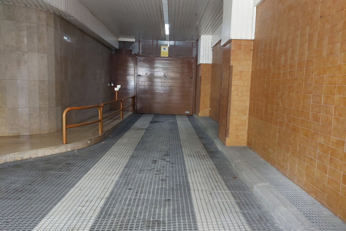 Venta de garaje en  Paseo Pere III, 51 , Manresa photo 3