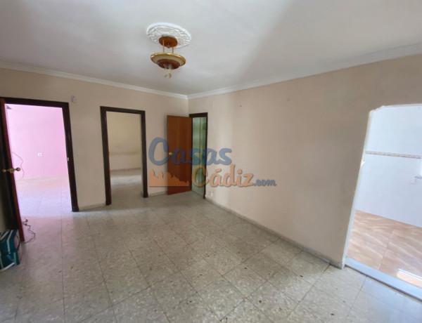 Продажа квартиры в  Calle Crucero Canarias, El Puerto de Santa María photo 2