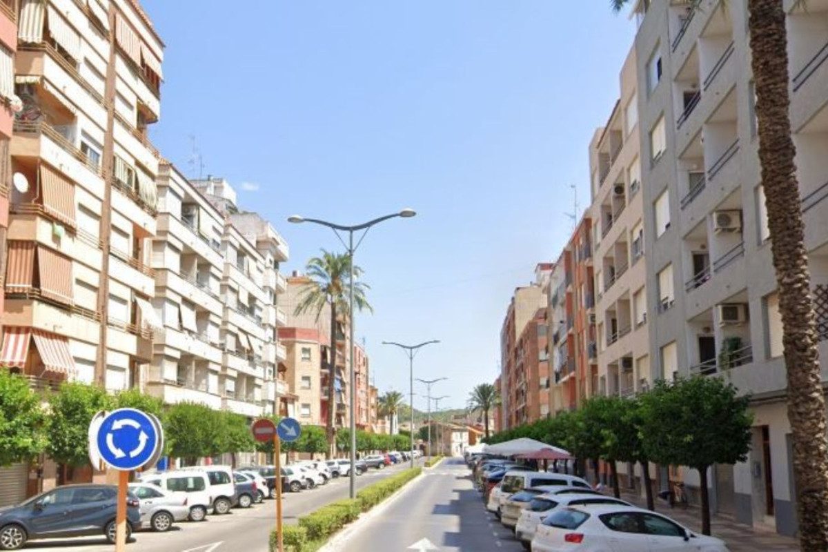 Piso en venta en Carcaixent, Каркайсент
photo 1
