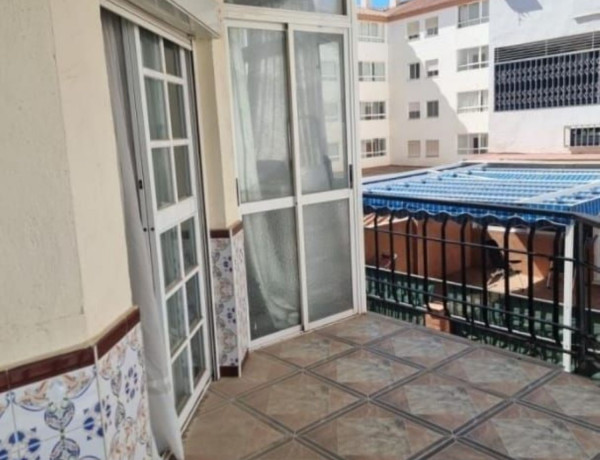 Продажа квартиры в Calle Doctor Fleming, Torre del Mar thumbnail 1