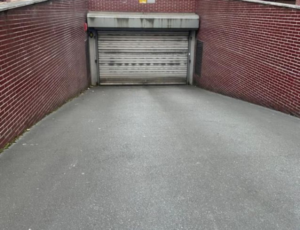 Garage for sale at Calle Río Cares, 5 , Gijón thumbnail 1