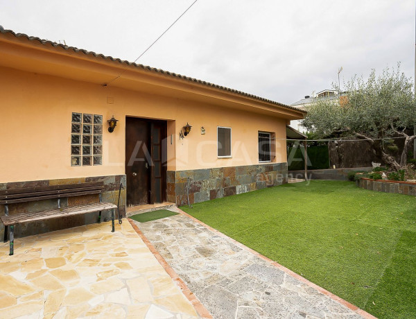 Chalet independiente en venta en Bigues , Bigues i Riells thumbnail 2