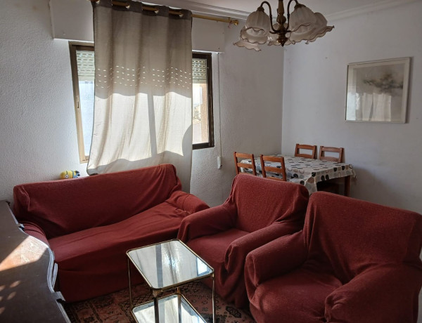 Продажа квартиры в Calle CALATRAVA, Ciudad Real photo 1