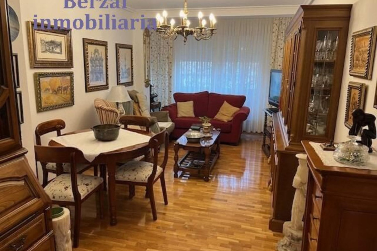 Venta de piso en Calle Antonio de Nebrija, Logroño
photo 1