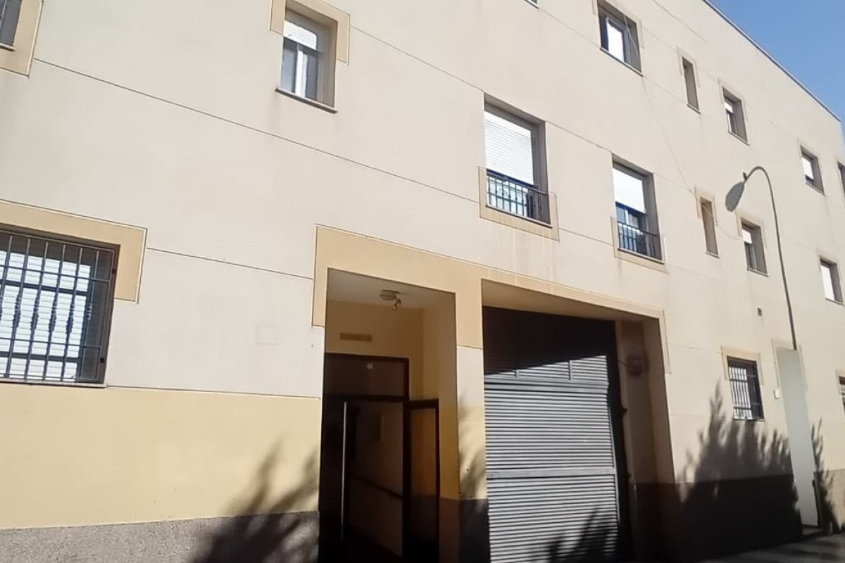 Venta de piso en Avenida del Genil, Vícar
photo 1