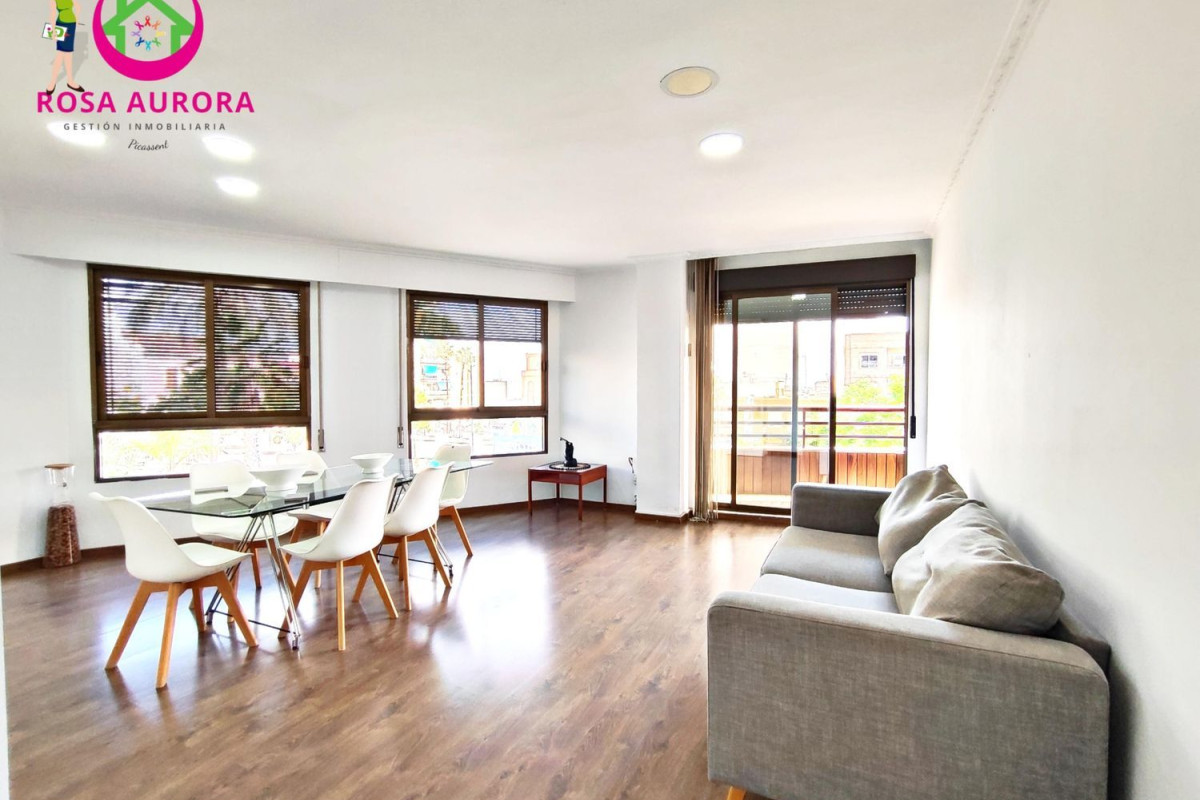 Piso en venta en Ermita, Пикасент
photo 4